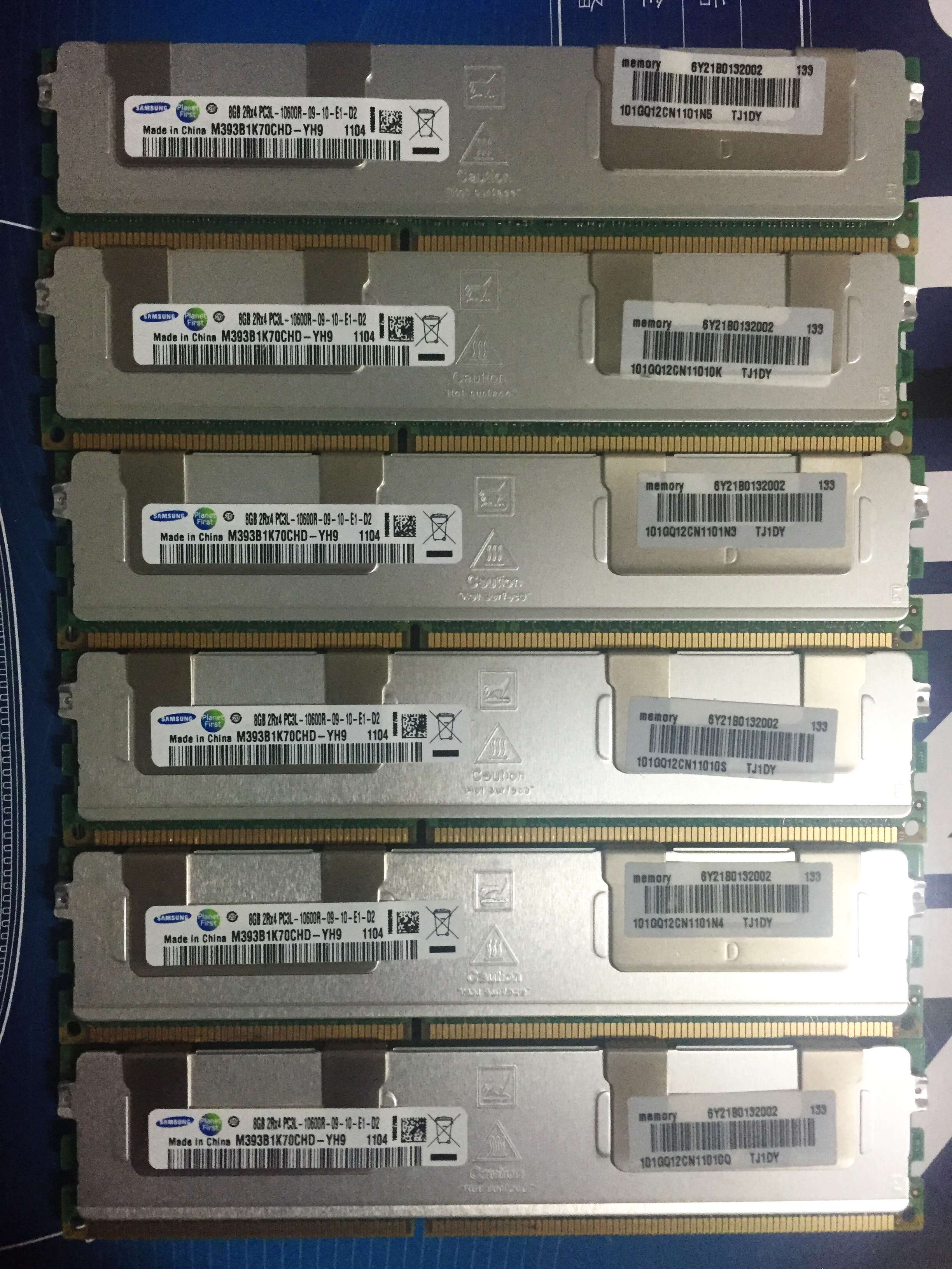 SAMSUNG M393B1K70CHD 8GB 2RX4 PC3L-10600R REG-ECC memory