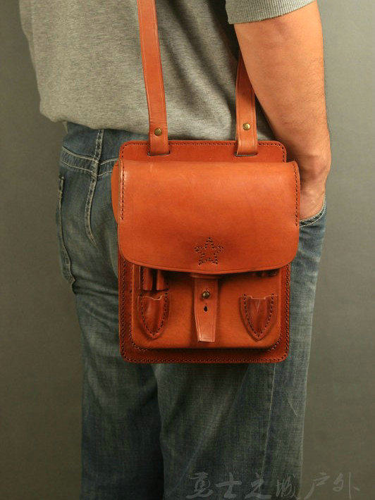 Old stock first layer yellow cowhide one-shoulder messenger backpack briefcase handmade cowhide map bag casual bag 033