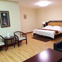 Tianjin Jiangyuan Business Hotel (Jinyuanbao Yujiabao Shopping Center)Deluxe Room