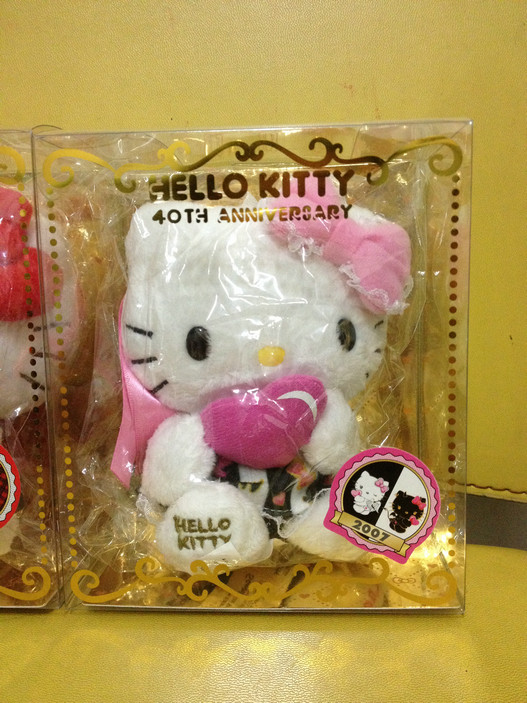 Spot Hello Kitty 40th Anniversary American Edition Year Series Doll Doll Charm 2007