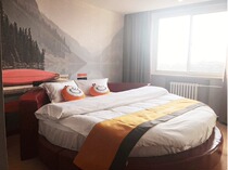 Orange Guest Hotel Hebei Baoding Zhuzhou City Longroad Shop Customs Round Bed Room