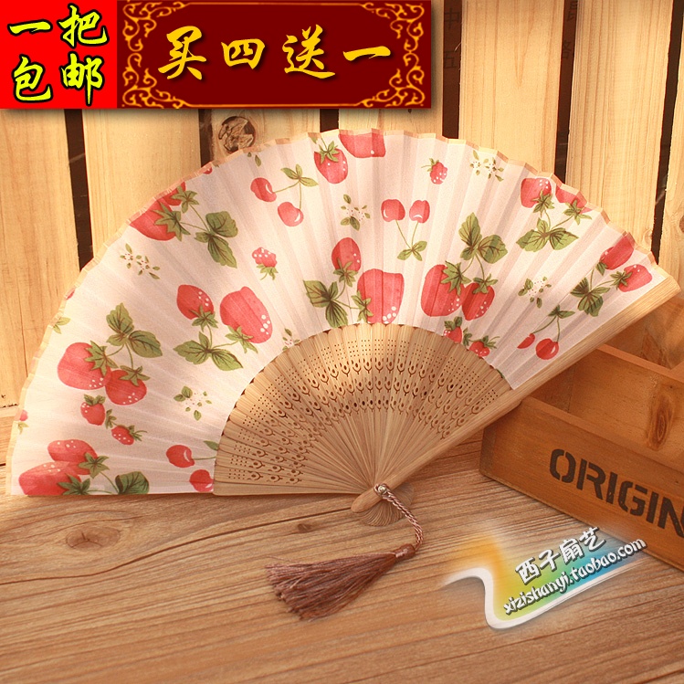 Special gifts Double-section plum female fan Classical antique folding fan Small and high-grade silk fan Gift box