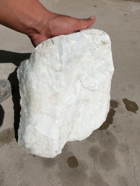 151025 jade raw material bare stone natural raw stone Qinghai Kunlun Yushan material ornament material 6 8 kg