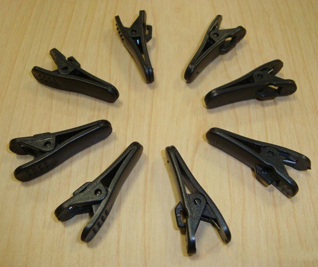 Practical headphone cable clip Long cable clip Microphone cable clip Headphone clip black and white color optional