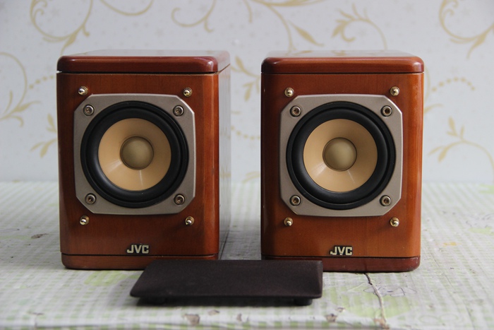 Купить Hi-Fi акустика Секонд-хенд магнитола JVC УБ-7000 классический ...