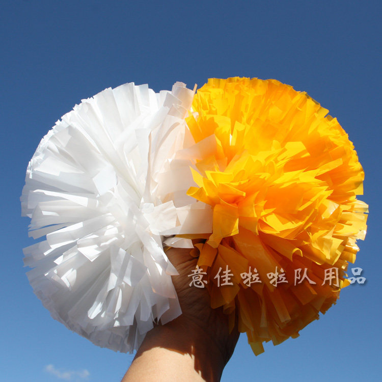 The competition used a professional cheerleader for the training with a professional cheerleader, a flower ball and a yellow and white cheerleader.