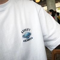 Ông Fang inch phiên bản Hàn Quốc của bé trai trắng in áo thun oversize nam thanh niên ngắn tay xu hướng áo thun nam cotton