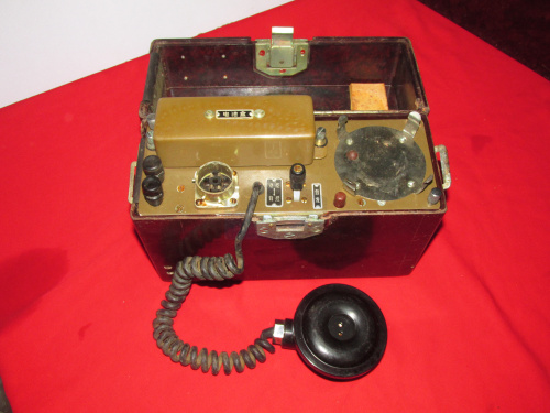 Old bakelite magnet telephone (built-in microphone) B-628 type imitation Soviet old telephone rare collection