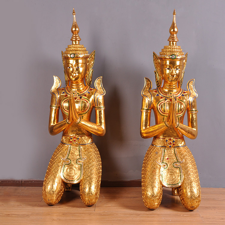 Thai craft gift pendulum decoration wood carving Yingbin Kneeling Buddha Pendulum style Decorative Doors Hall Foyer Tricks of the Sawadika