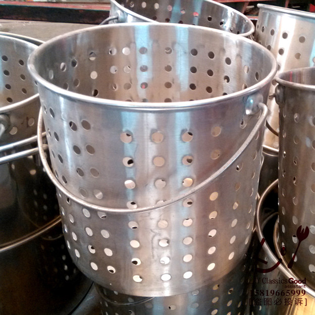 Stainless steel disinfection bucket leaking bucket frying bucket punching drain bucket filter portable bucket filter bucket 30cm