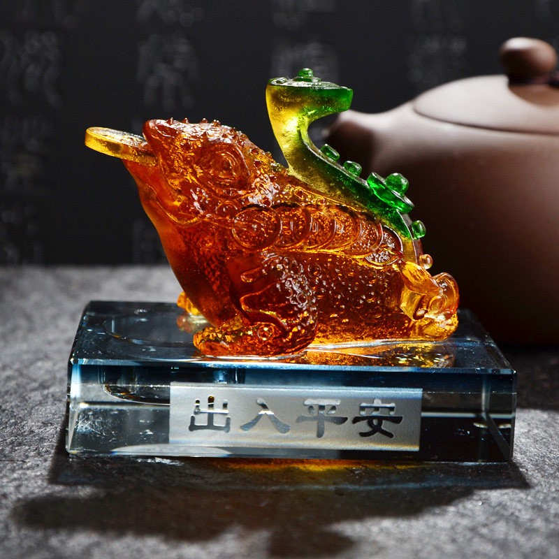 汽车香水座琉璃金蟾车载内饰摆件铃木天语SX4/雨燕北斗星奥拓锋驭