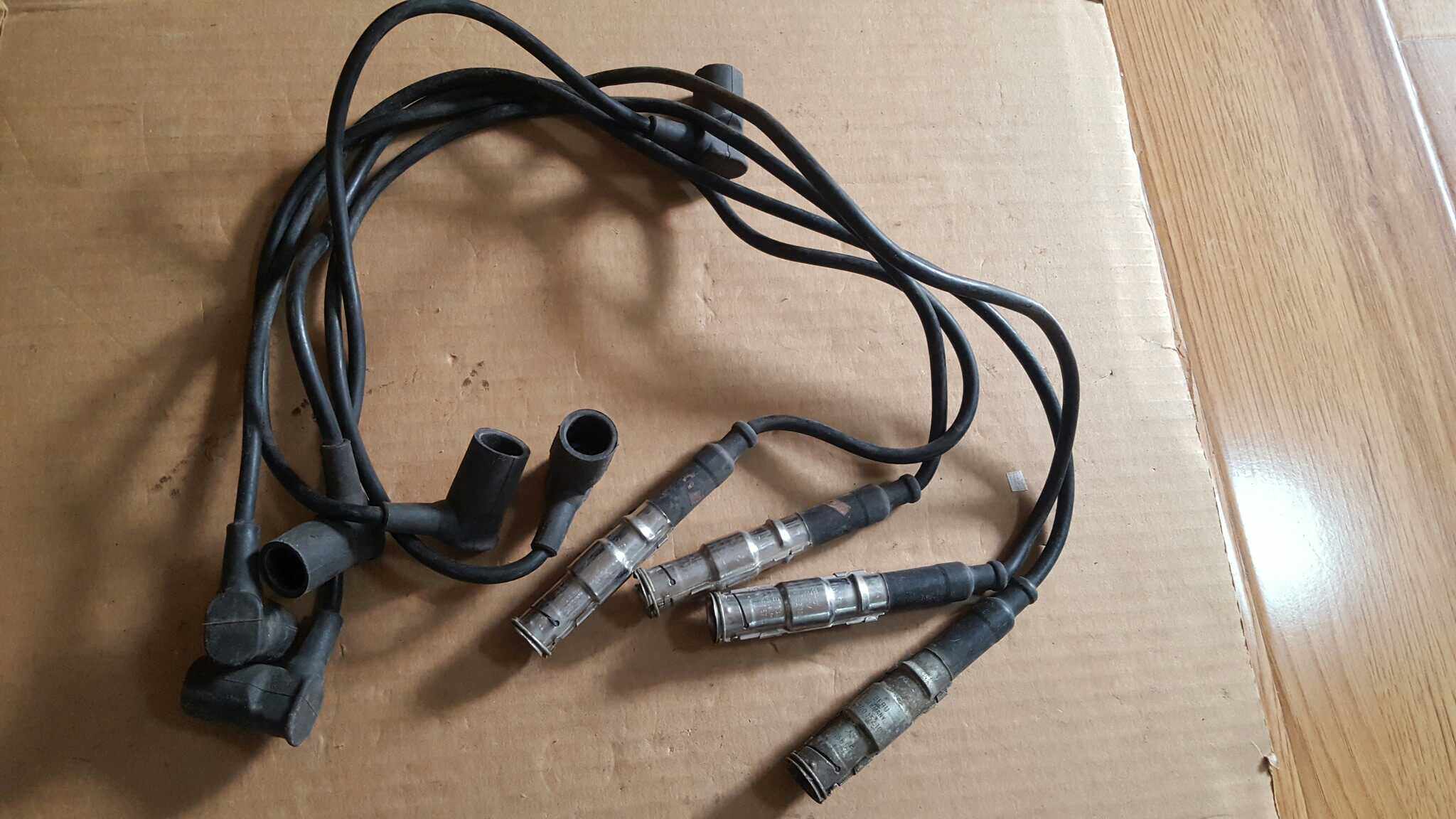 Mercedes m102 190e 200e 230e 123 124 201 ignition line high voltage line