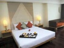 Novotel Semarang Standard Queen Room