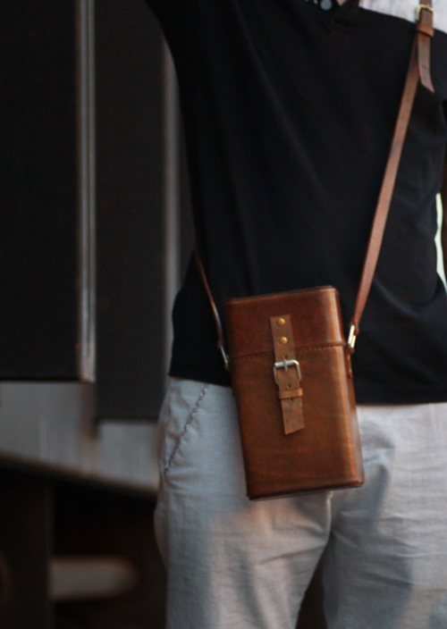 Pastoral hand-made tanning leather head layer of vintage man and woman bag shoulder slope bag bag Hardy box