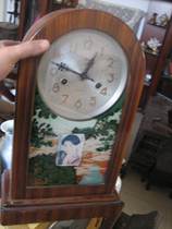 Intact high-end wooden Cultural Revolution classic old table clock mechanical clock with pine pattern Yantai Polaris