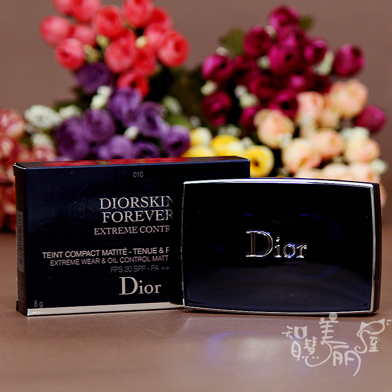 Dior/迪奥 凝脂四重功效粉饼SPF20 PA++ 8g正品特价