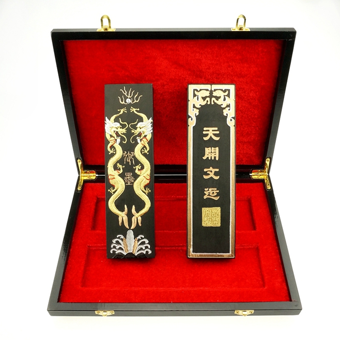 Old Hu Kaiwen Hui ink ink bar ink block fine pine smoke ink gift ink collection Tian Kaiwen Yun 16 two*2