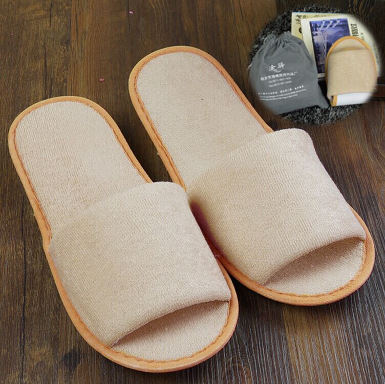 Travel portable foldable slippers disposable slippers hotel accommodation slippers non-slip home slippers average size