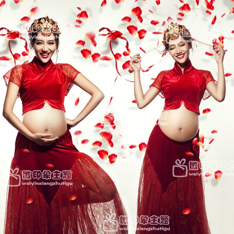 2018 Photos Photo Gallery Pregnant Woman Photo Photography Writing True Themed Clothing Retro Festive and Pregnant Woman Art Photos