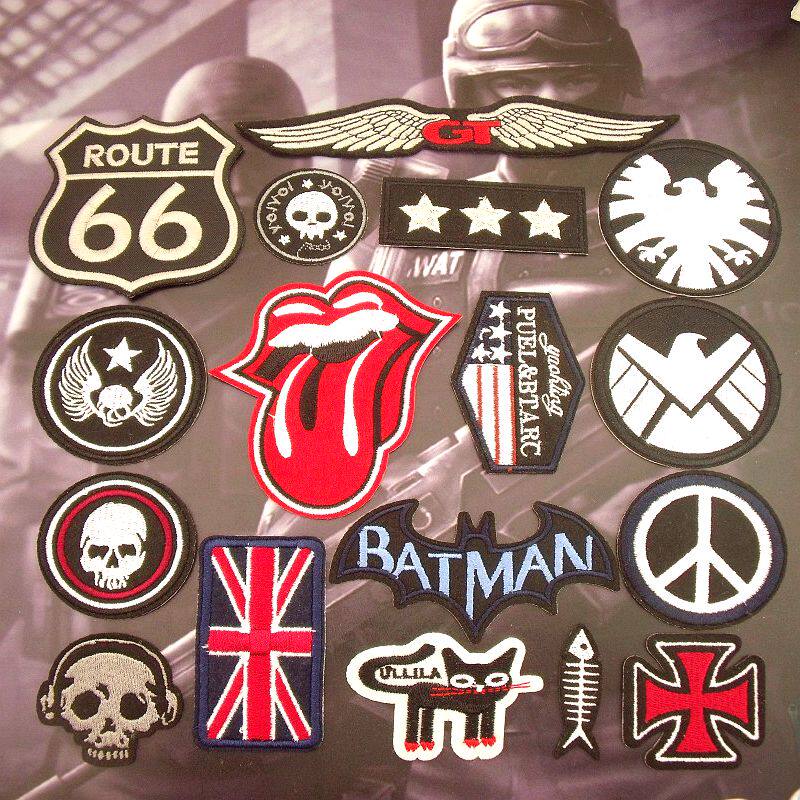 98 punk personality cloth with wings Broken Hole and Skull Black T-shirt Denim Decorative Damp Black Embroidered Insignia