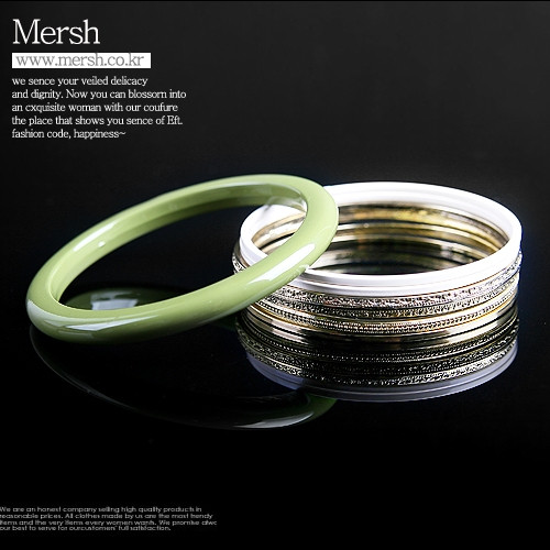 South Korea Import Spot Romantic Bohemian Ethnic Customs Woman Taste Holiday Day Carved Multilayer Parquet Bracelet