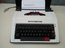 Original imported marathon old English typewriter marathon marathon antique typewriter