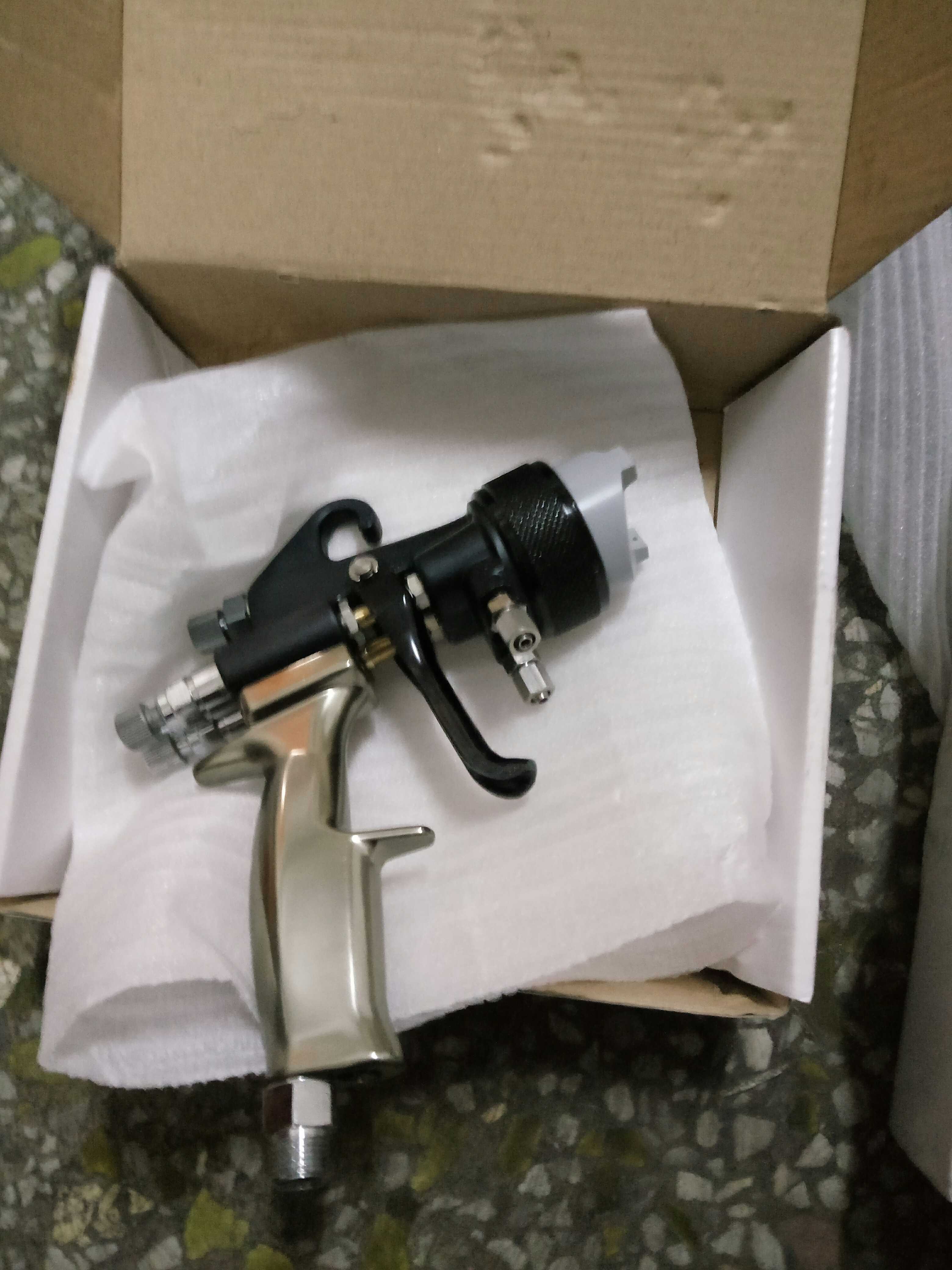 Nano-spray double-head spray gun AB agent special water-based raw material spray gun factory direct sales
