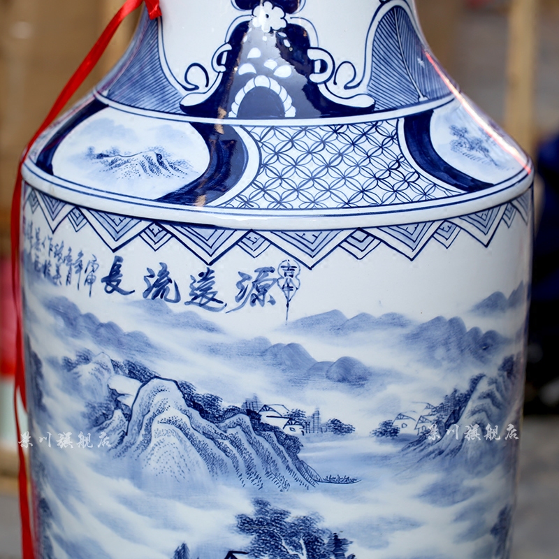 Jingdezhen ceramics has a long history of large blue and white porcelain vase and sitting room adornment porcelain furnishing articles