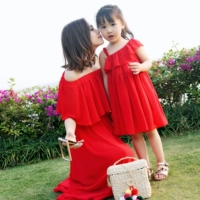 Senji 2018 xuân hè mới từ cổ áo quây cha mẹ-váy đầm đỏ bãi biển ngày lễ mẹ và con gái váy cửa hàng quần áo trẻ em