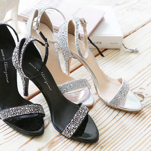 Korean handmade custom light luxury wrist guard star rivets bright sexy stiletto sandals 2 colors