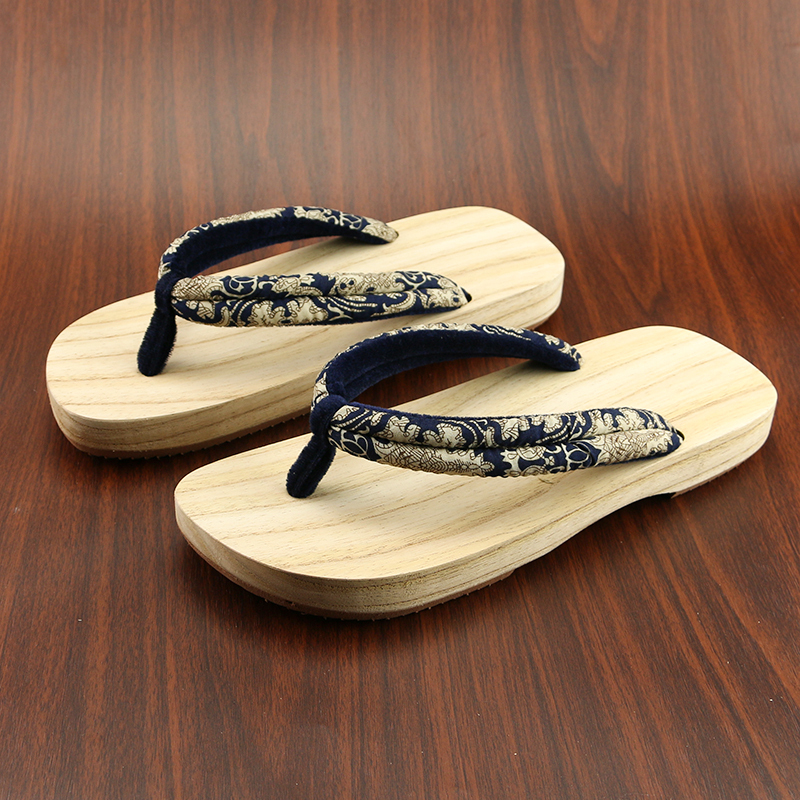 Japanese-Style Wooden Clogs for Men and Women, Couple's Wooden Clogs, Herringbone Wooden Slippers for Men, Summer Non-Slip Wooden Shoes, Cosplay Wooden Clogs Japanese-Style Wooden Clogs for Men and Women, Couple's Wooden Clogs, Herringbone Wooden Slippers for Men, Summer Non-Slip Wooden Shoes, Cosplay Wooden Clogs