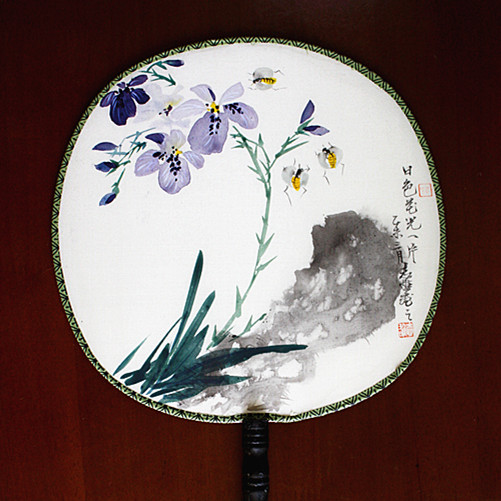 Shih Chi-xiong uses Xuan and ink paintings for flower and bird painting