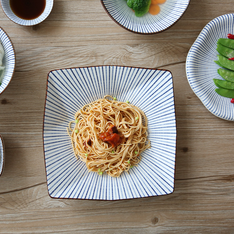 �������մ�ǧ�β���ɫ����ƽ��