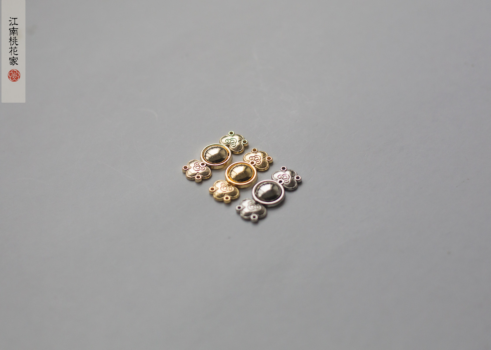 (Small cloud head)Hanfu Zi female buckle Metal buckle gold Light gold metal white three colors