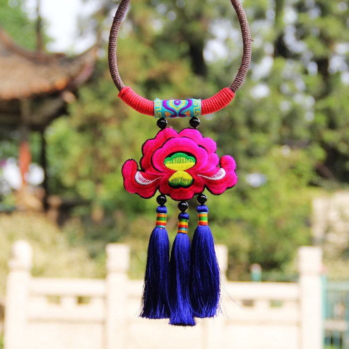 National wind girl jewelry retro - sided embroidery embroidery hand - pinched line collar accessories exaggerated national wind necklace