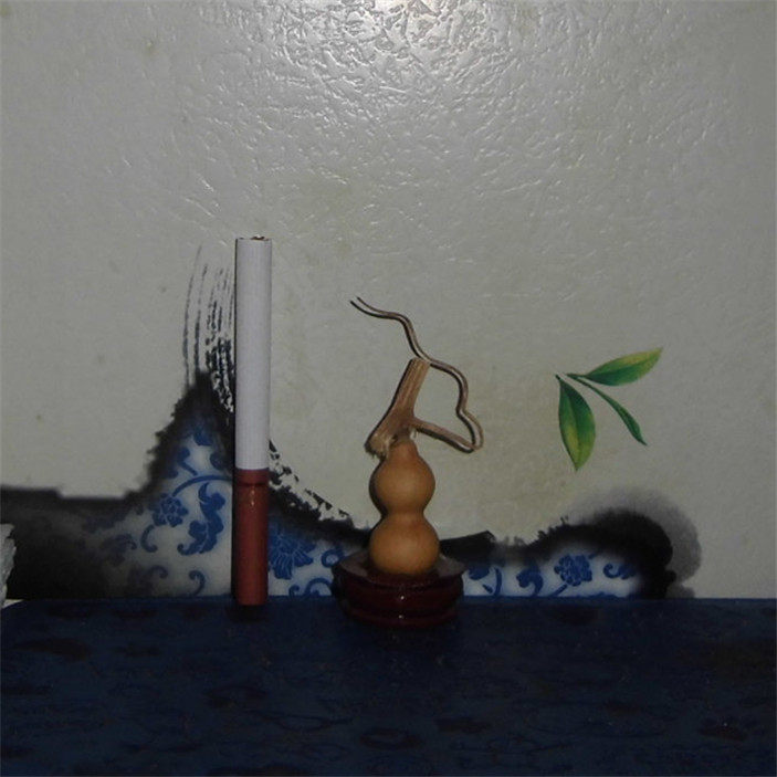 In 2014, play hand-twisted small gourds, natural grass gold, decorative arts and crafts, 3 0cm, seedless