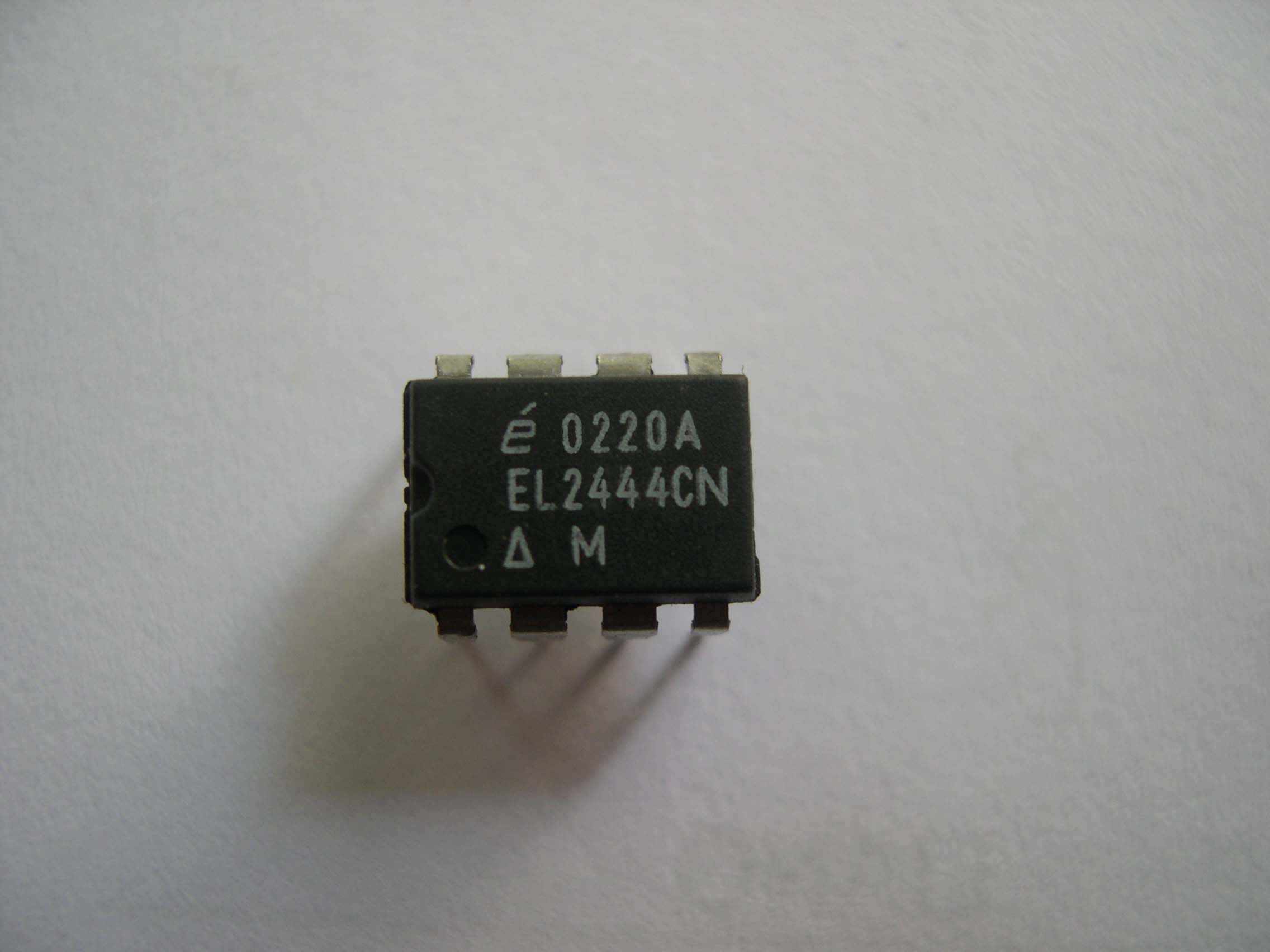 EL2444CN DIP8 new original quality assurance spot stock can be taken directly.