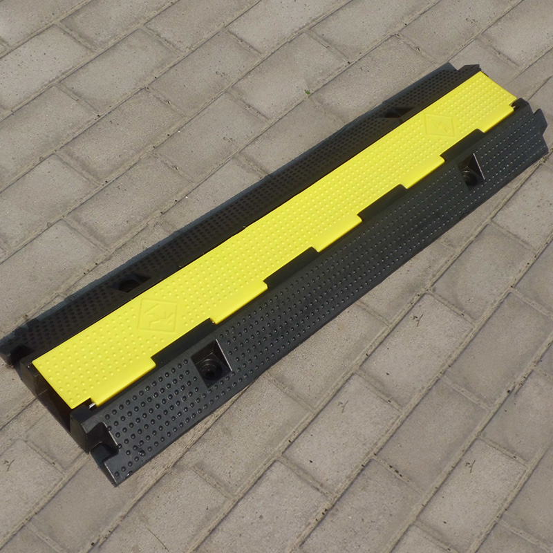 PVC first-line slot decelerated with two trunking plates rubber trunking stage bungled plate stringing plate deceleration plate threading groove