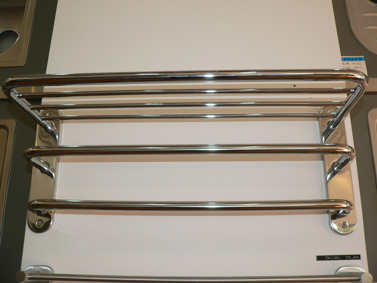 Yamei home 304 three-layer stainless steel wool towel rack polished bath towels with bright light punching outside single tail stock