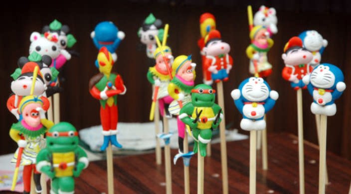 Beijing children's party birthday planning Old Beijing folk artists pinch noodles people perform clown magic balloons