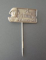 East Germany GDR German Army Medal Berlin Wall Erection Commemorative Medal