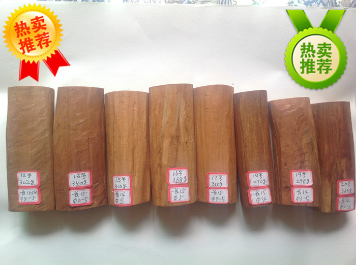 Indian Old Mountain Sandalwood High-Quality Collectible Carving Pieces Raw Wood Large Material (Purifies the Air and Soothes the Mind) Indian Old Mountain Sandalwood High-Quality Collectible Carving Pieces Raw Wood Large Material (Purifies the Air and Soothes the Mind)