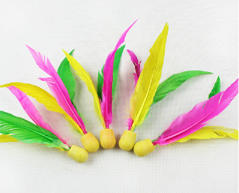 Three-wool cricket cricket board badminton racket Three-wool-ball colorful high-bounder board plums supervalues 30 ups