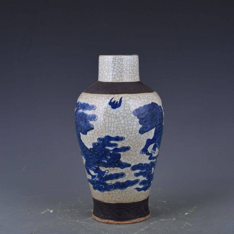 Qing Kangxi brother glaze blue and white master Shaobao wide-mouth plum vase antique antique ancient porcelain