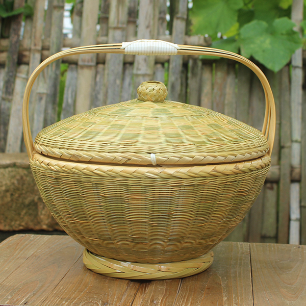 Traditional pure handmade bamboo turquoise basket food box bamboo basket craftsmanship virtuoso folk craftsmen need to customize