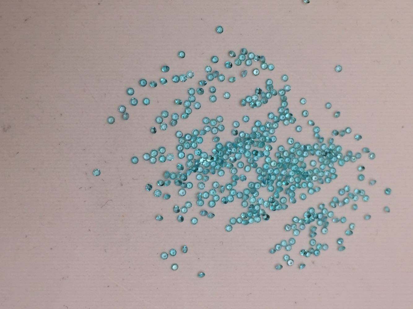 Brazilian production Palaiba small matching stone small crushed stone small round point