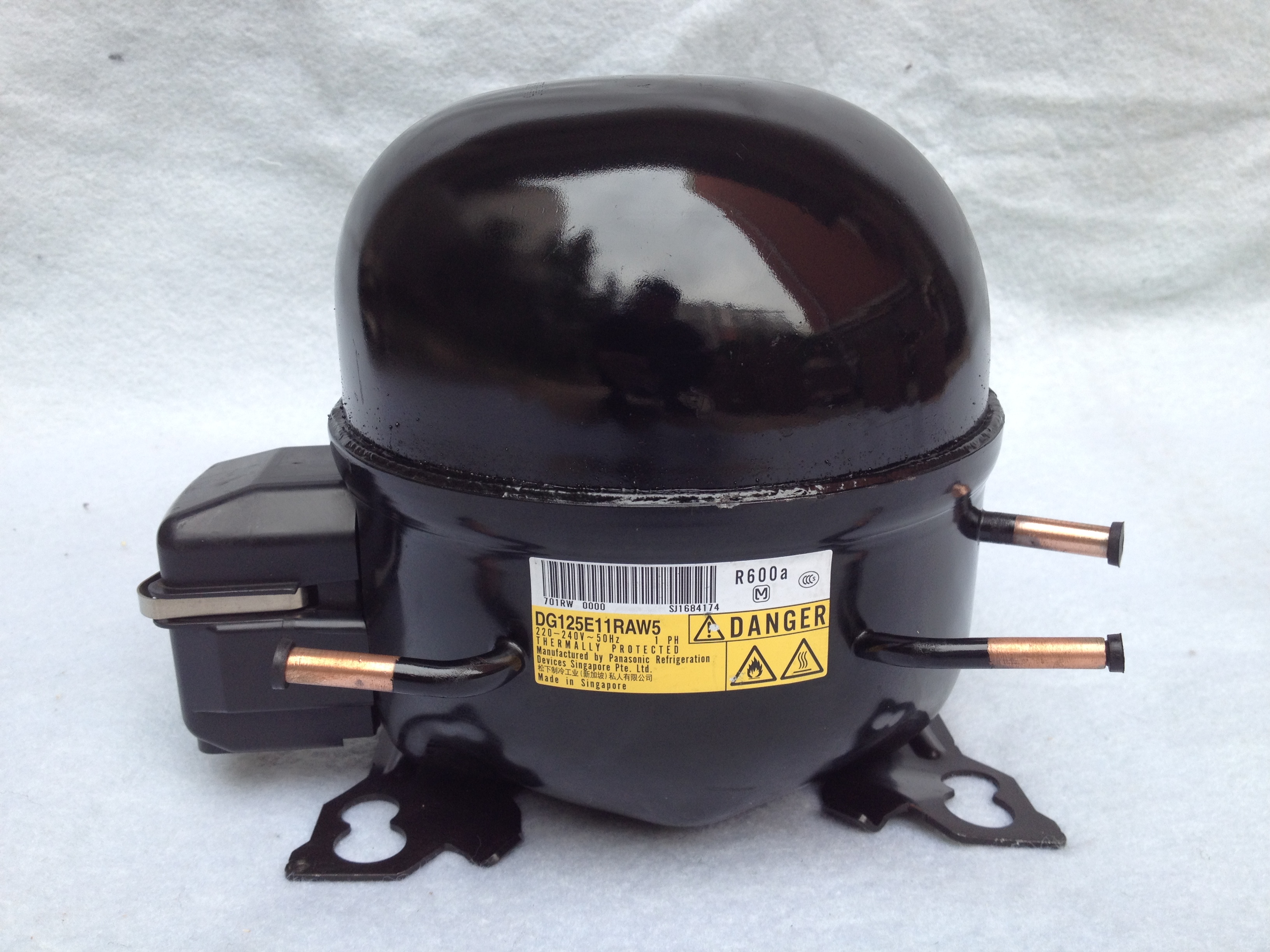 Компрессор холодильника сименс. Компрессор холодильника сименс. Компрессор для холодильника siemens. Компрессор холодильника сименс. Компрессор для холодильной камеры bosch 00144512.