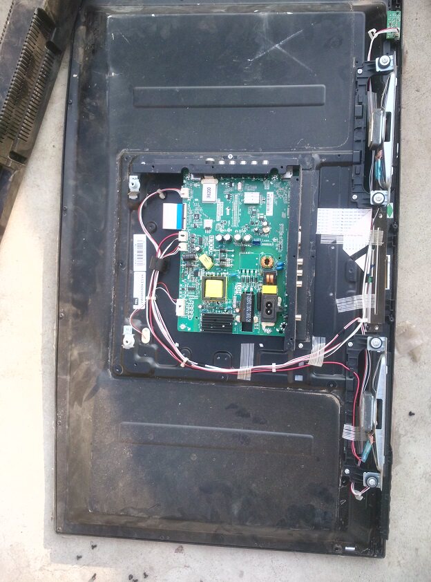 Sanyang 32CE 650 LED screen wire - line horn - on board remote control receiver