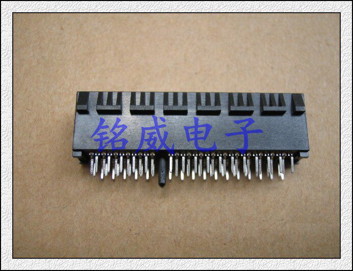 PCI-E 64P slot socket 4 *