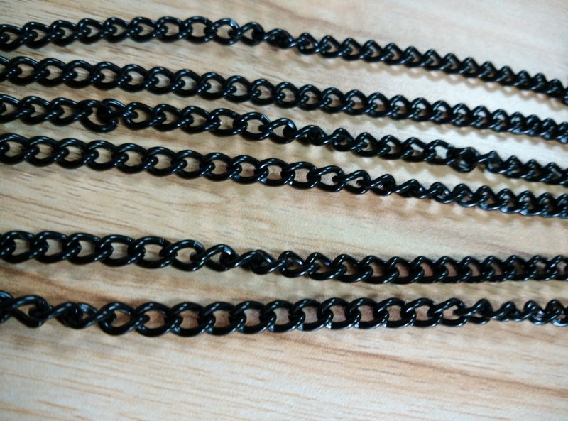 Black fluorescent lamp hanging chain sign chain hanging tag metal hanging chain iron chain billboard chain hanging chain small chain